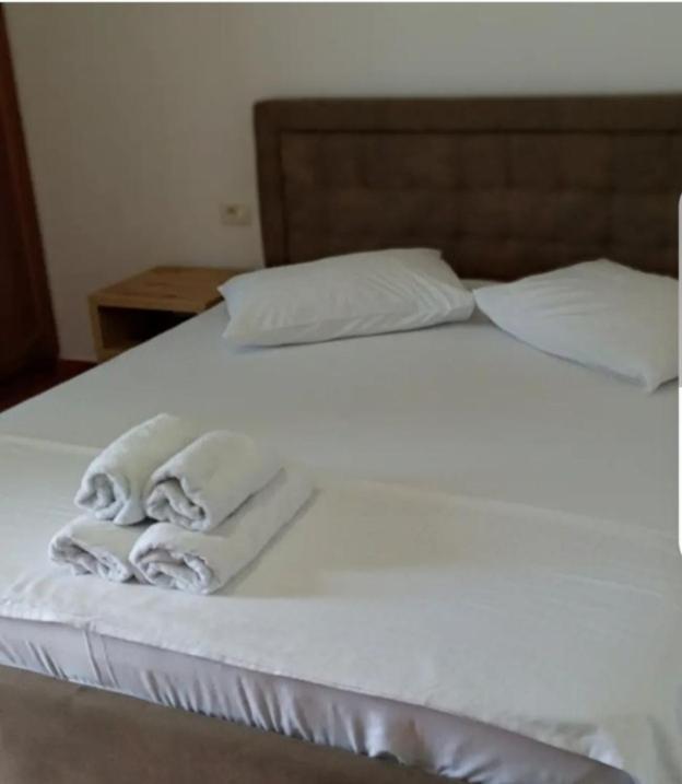 Anxhelos Hotel Himara Zewnętrze zdjęcie