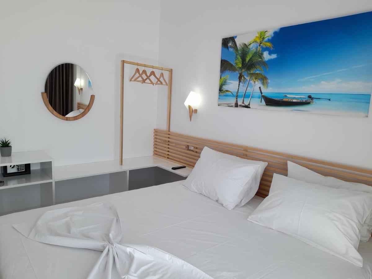 Anxhelos Hotel Himara Zewnętrze zdjęcie