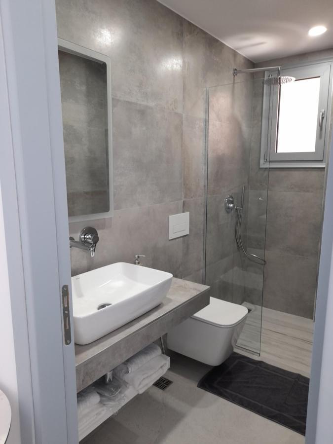 Anxhelos Hotel Himara Zewnętrze zdjęcie