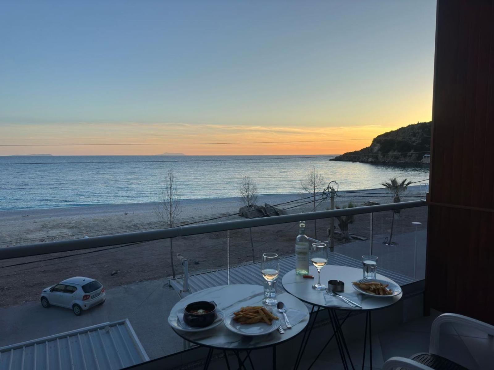 Anxhelos Hotel Himara Zewnętrze zdjęcie