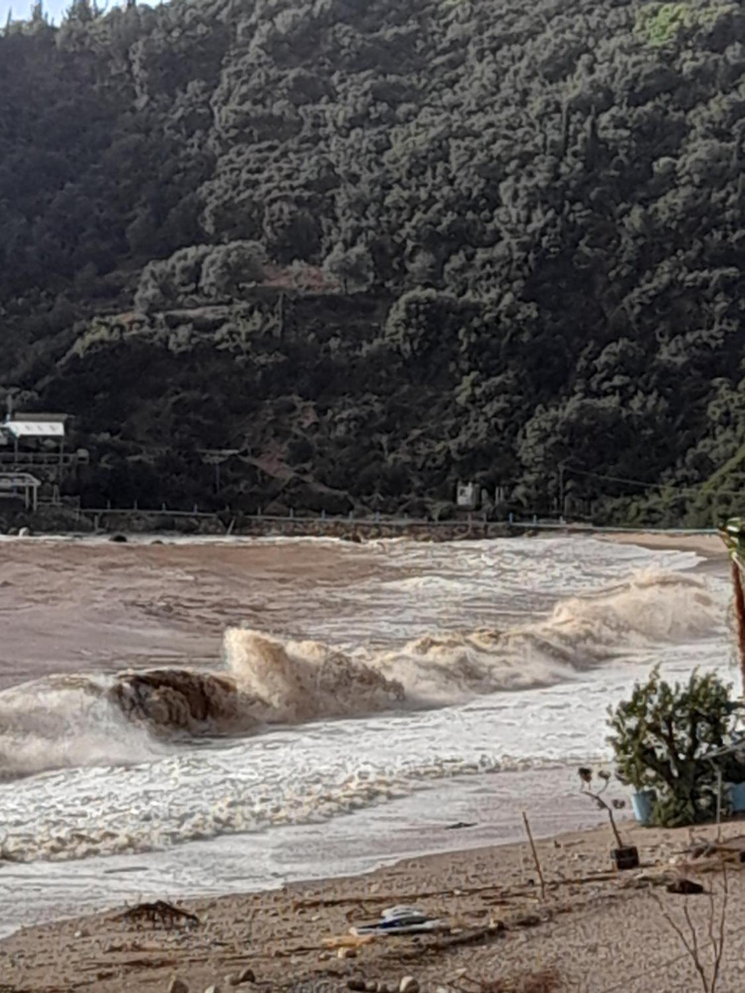 Anxhelos Hotel Himara Zewnętrze zdjęcie